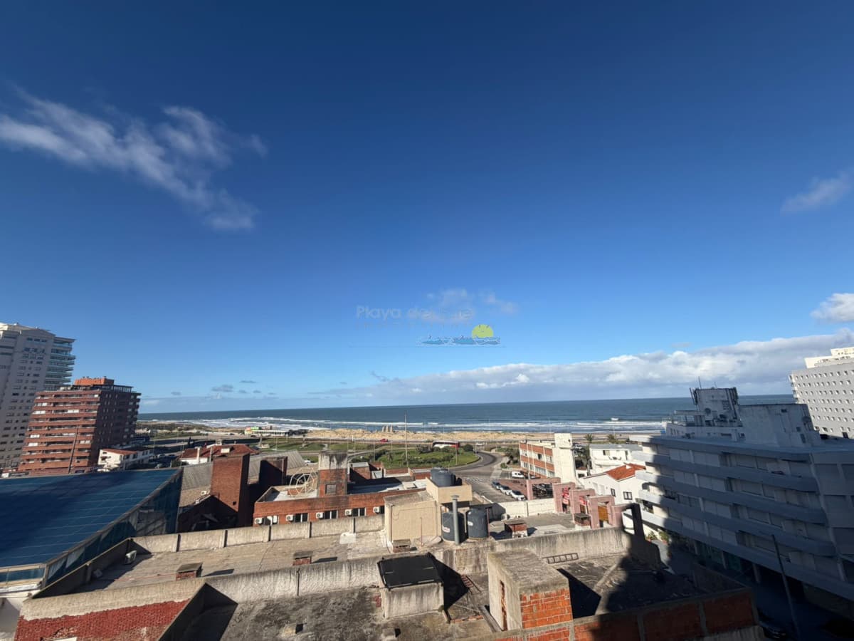 Apartamento de 3 dormitorios en alquiler anual e invernal en Punta del esta , Playa mansa , Torreon  - Inmobiliaria Playa del Este