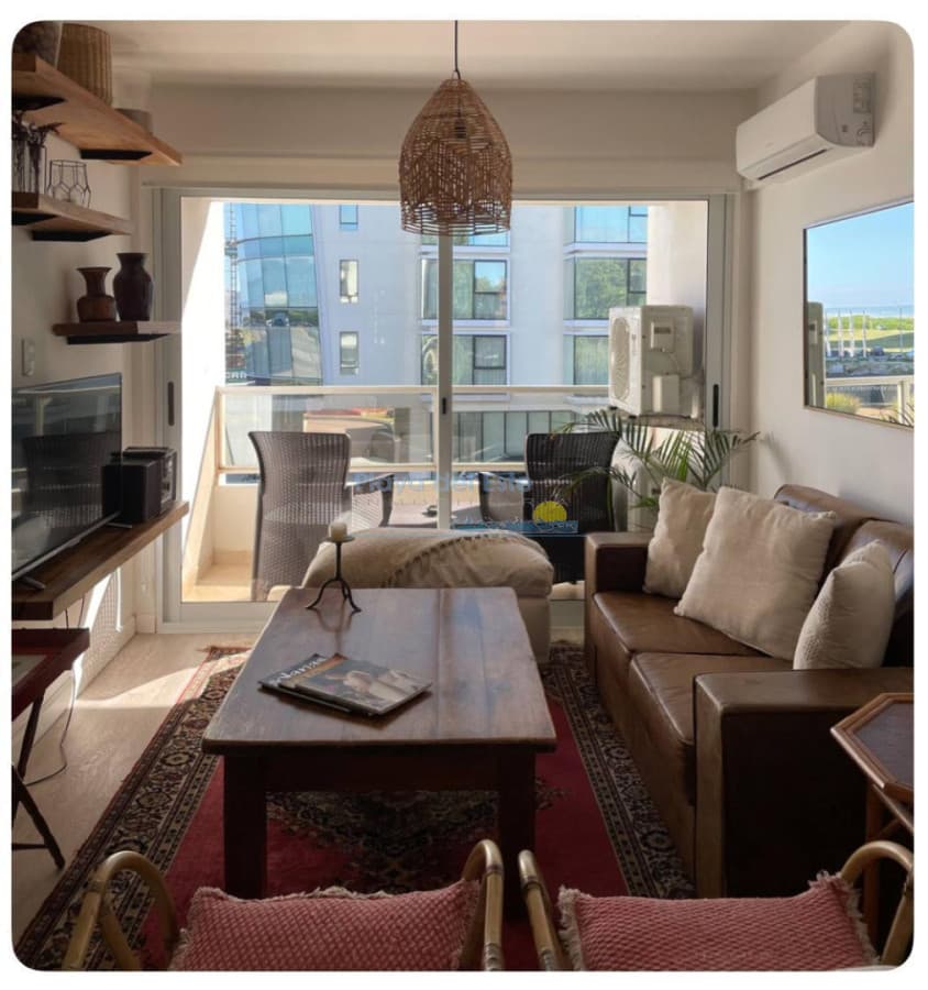 Apartamento en alquiler anual de 2 dormitorios en Punta del este , Playa brava  - Inmobiliaria Playa del Este