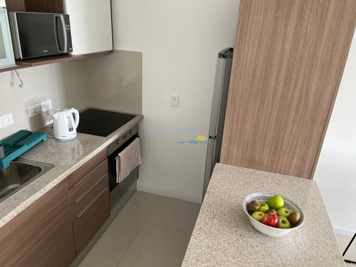 Apartamento de 1 dormitorio en alquiler temporal en Gala Vista , Punta del este , Playa Mansa  - Inmobiliaria Playa del Este