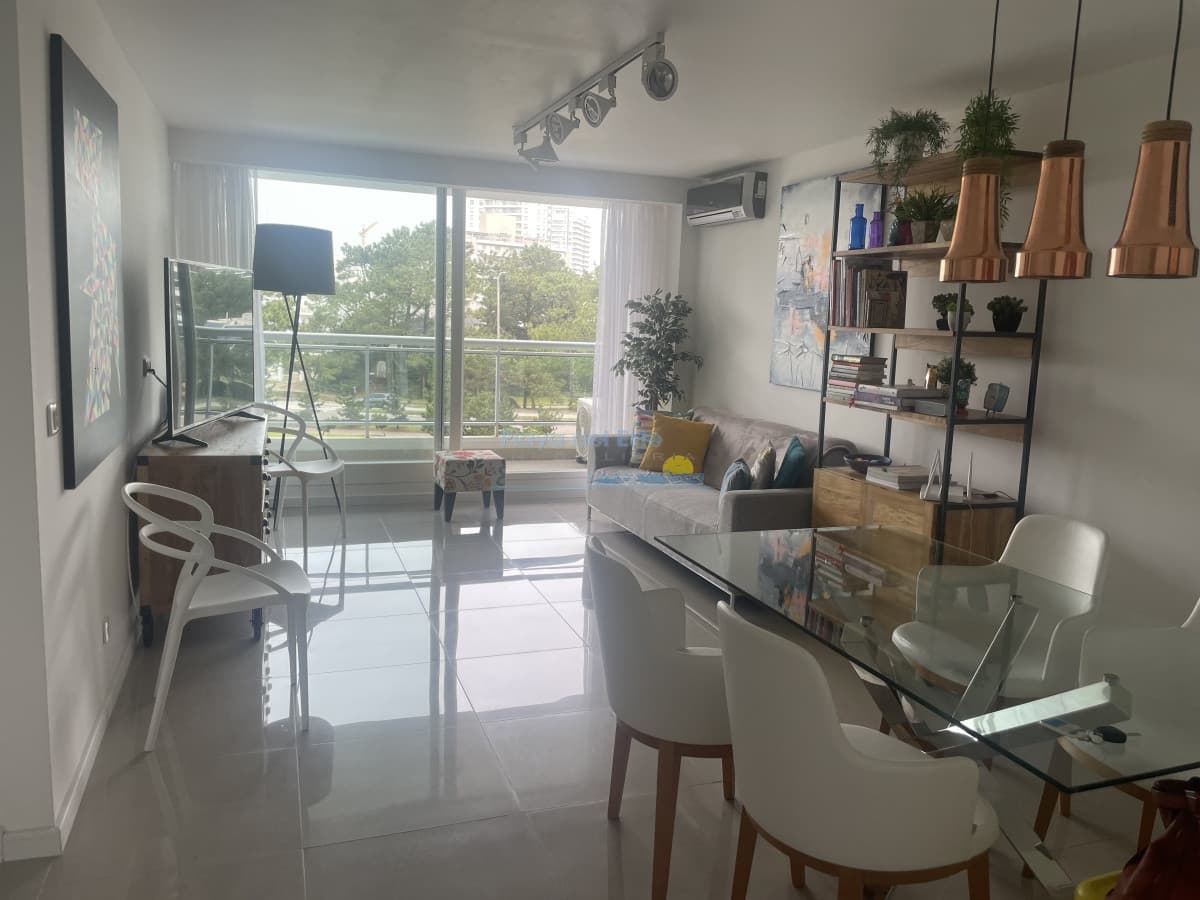Apartamento de 1 dormitorio en alquiler temporario en Punta del este , Playa Brava , Torre ONE  - Inmobiliaria Playa del Este