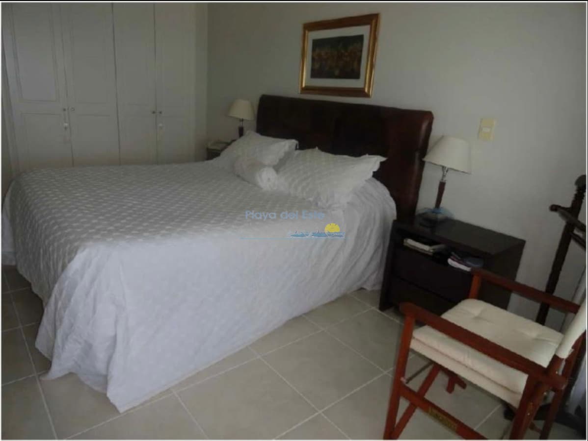 Apartamento en alquiler de temporada en Torre Millenium de 3 dormitorios , Punta del este , Playa mansa  - Inmobiliaria Playa del Este