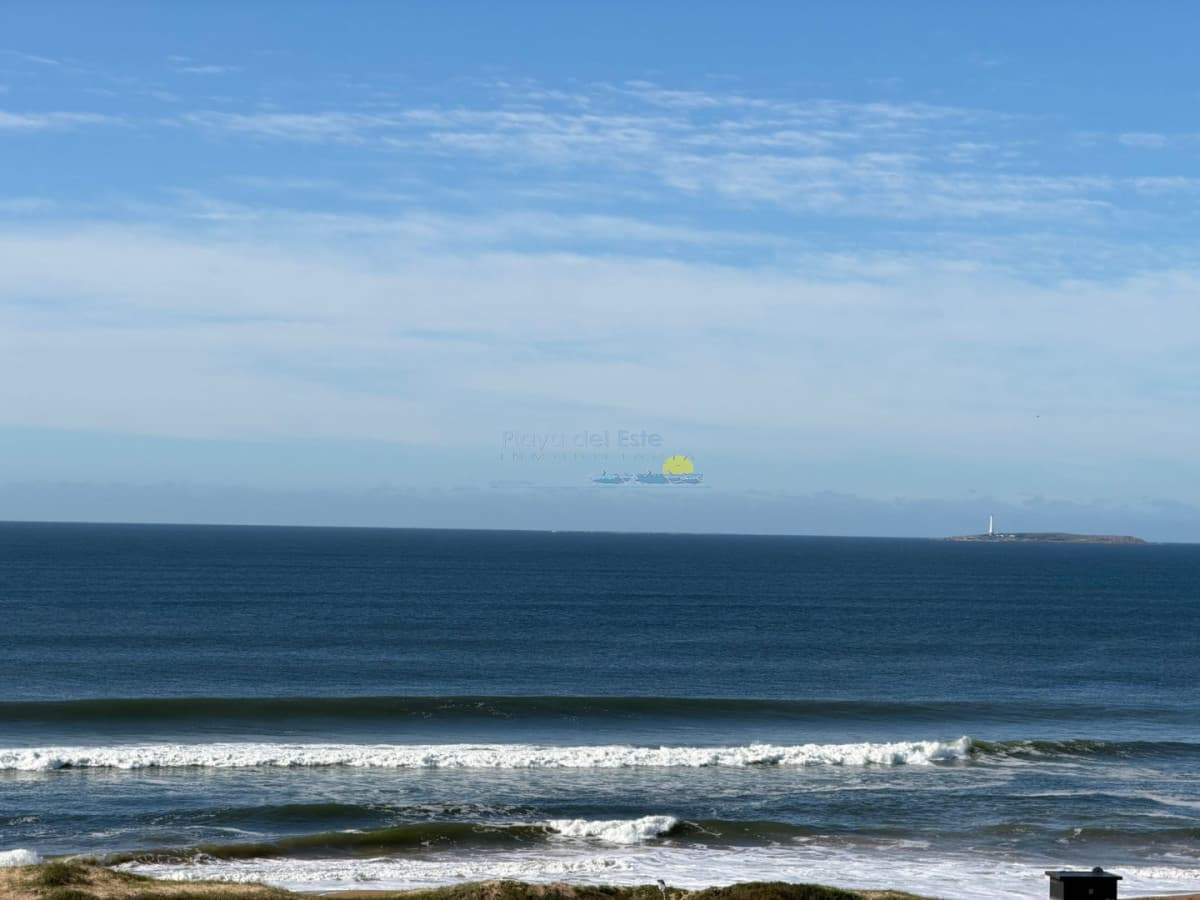 Apartamento en Venta de 2 dormitorios en Torre Trump , Punta del este , Playa brava  - Inmobiliaria Playa del Este