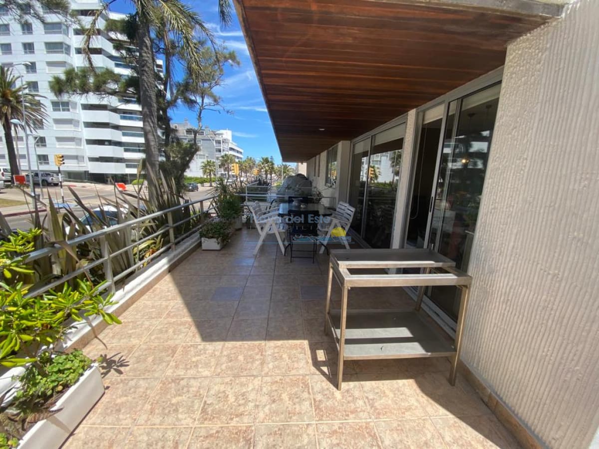 Apartamento en venta de 2 dormitorios en la península , punta del este , Puerto  - Inmobiliaria Playa del Este