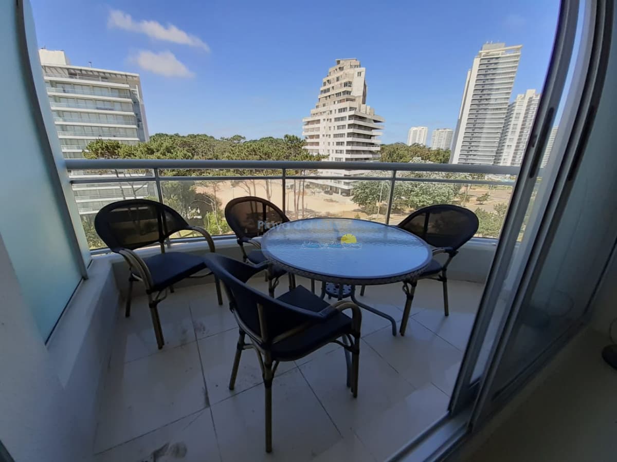 Excelente apto 2 dormitorios - Inmobiliaria Playa del Este