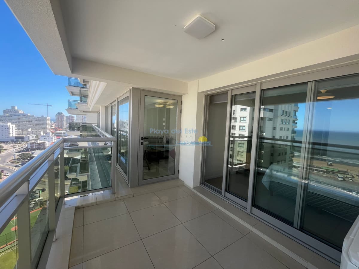 Apartamento en Venta de 3 dormitorios en Punta del este , Torre Imperiale , Playa brava  - Inmobiliaria Playa del Este