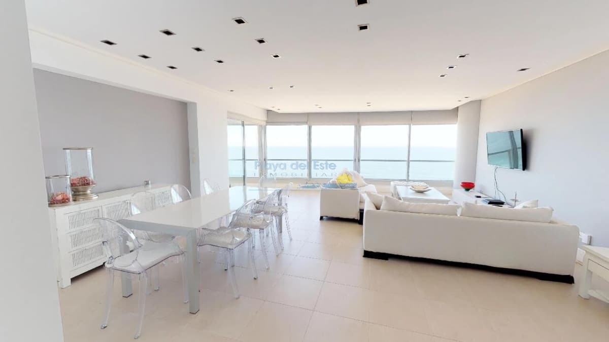 Excepcional apto en playa brava - Inmobiliaria Playa del Este