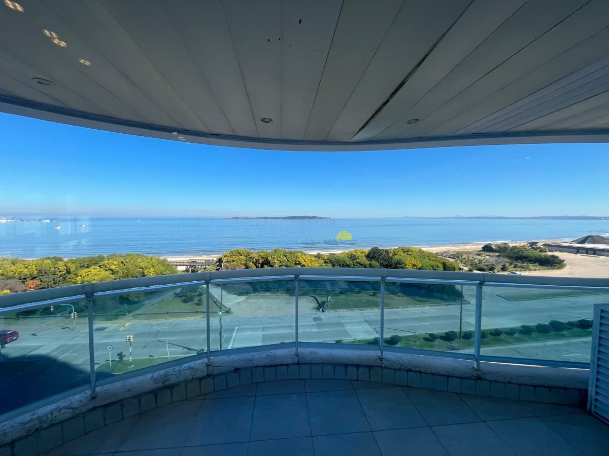Apartamento de 3 dormitorios en Torre Millenium , Punta del este , Playa Mansa  - Inmobiliaria Playa del Este