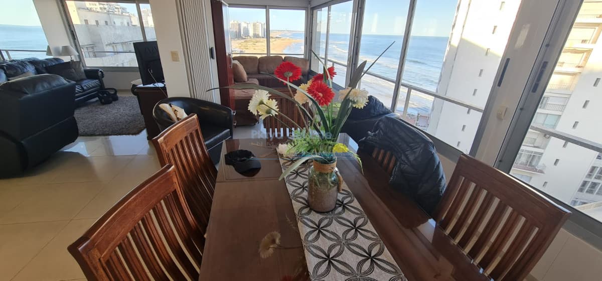 Apartamento en alquiler temporal de 2 dormitorios en la península , Punta del este  - Inmobiliaria Playa del Este