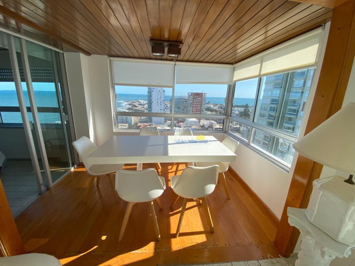 Apartamento en Venta de 3 dormitorios en Punta del este , Gorlero , Península  - Inmobiliaria Playa del Este