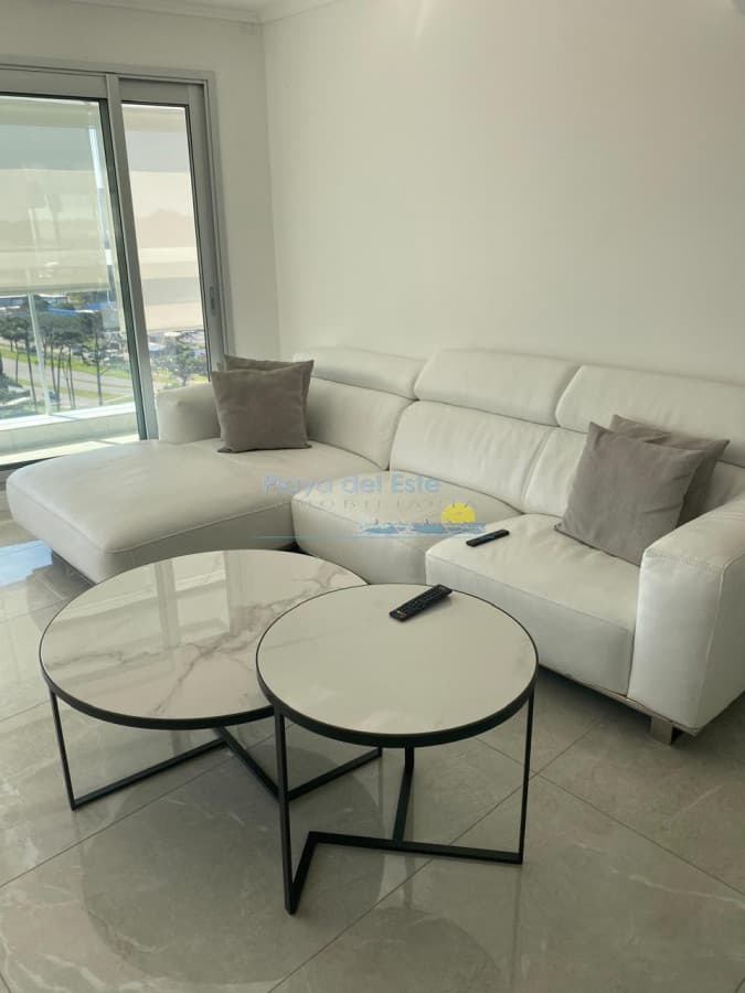 Apartamento de 2 dormitorios en Alquiler Temporal en Punta del este , Miami Boulevard , Playa mansa  - Inmobiliaria Playa del Este