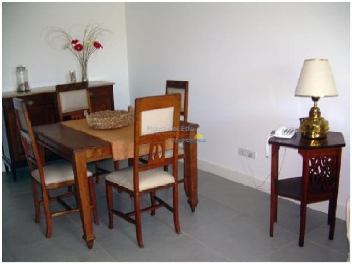 Apartamento en venta de 2 dormitorios en Torre Francia , Punta del este  - Inmobiliaria Playa del Este