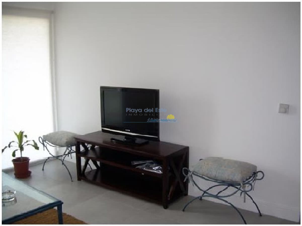 Apartamento en venta de 2 dormitorios en Torre Francia , Punta del este  - Inmobiliaria Playa del Este