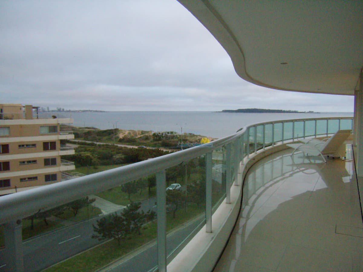 Apartamento en Mansa, 3 dormitorios * - Inmobiliaria Playa del Este