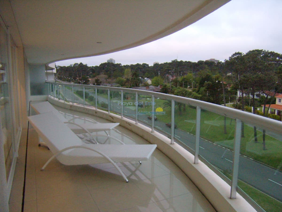 Apartamento en Mansa, 3 dormitorios * - Inmobiliaria Playa del Este