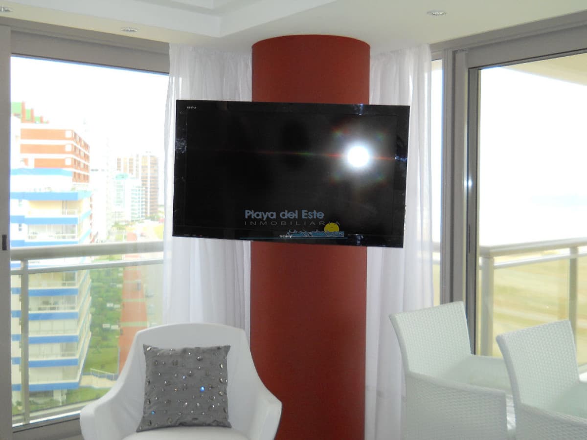 Apartamento de 3 dormitorios en Torre imperiale , Punta del este , Playa Brava  - Inmobiliaria Playa del Este