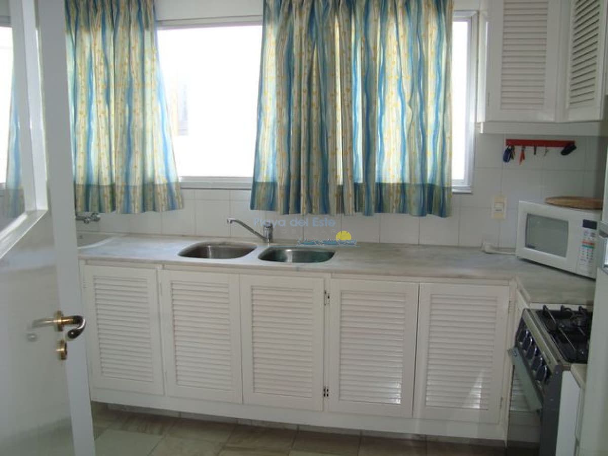 Apartamento en Peninsula, 2 dormitorios * - Inmobiliaria Playa del Este