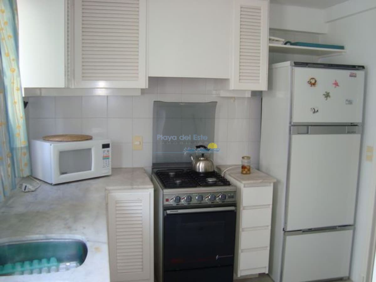Apartamento en Peninsula, 2 dormitorios * - Inmobiliaria Playa del Este