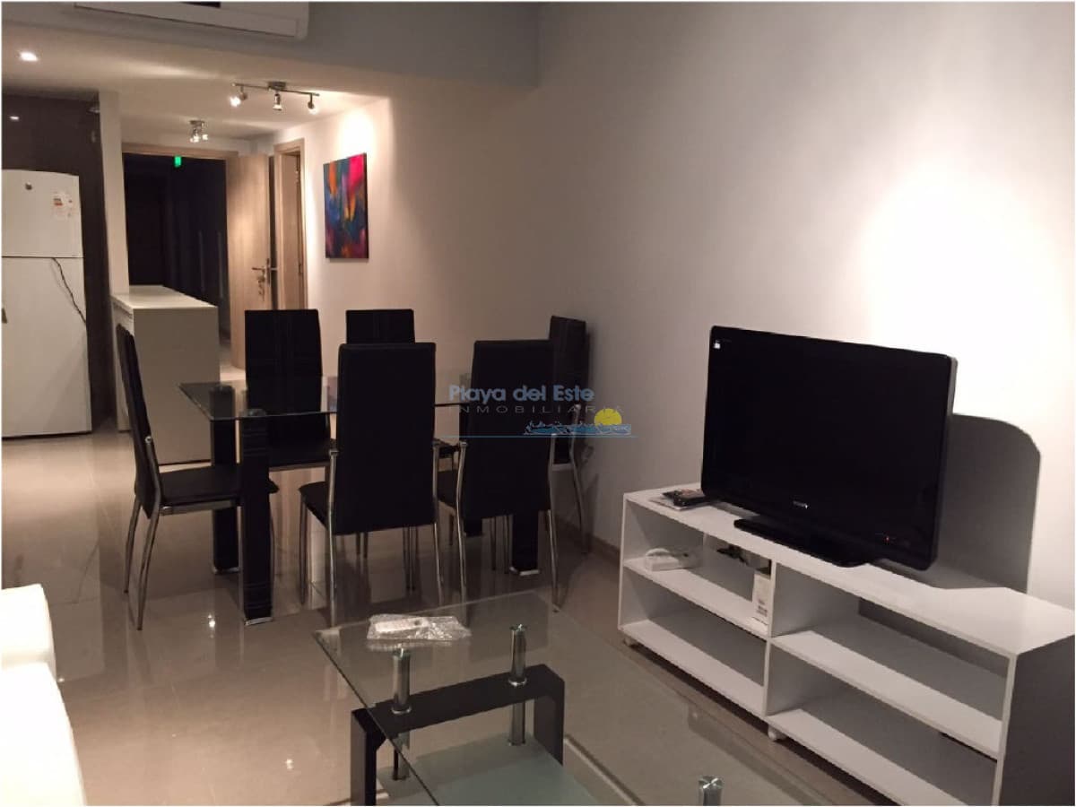 Apartamento en alquiler temporal de 1 dormitorio y medio en Venta en Punta del este  - Inmobiliaria Playa del Este