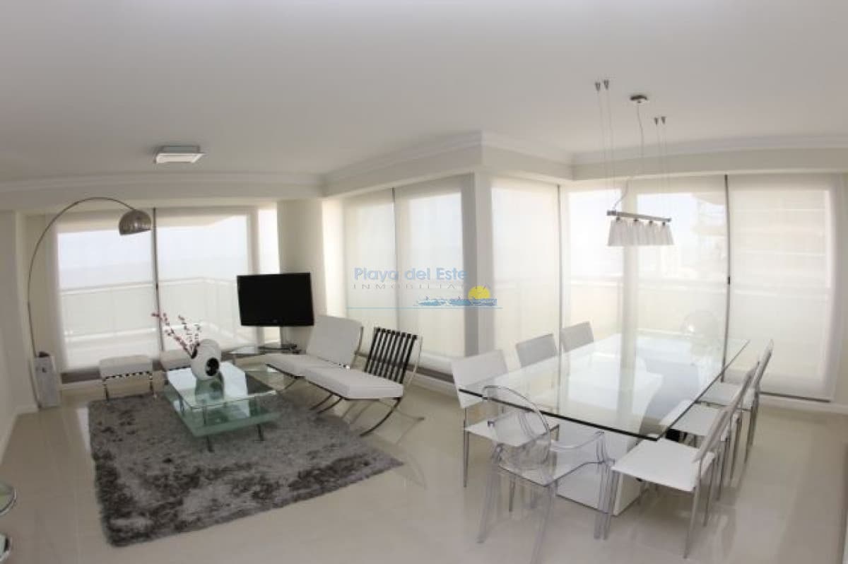 Apartamento en Alquiler de 3 dormitorios en Punta del este , Torre imperiale , Playa Brava   - Inmobiliaria Playa del Este
