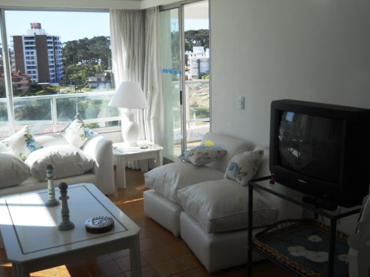 Apartamento en Mansa, 2 dormitorios * - Inmobiliaria Playa del Este