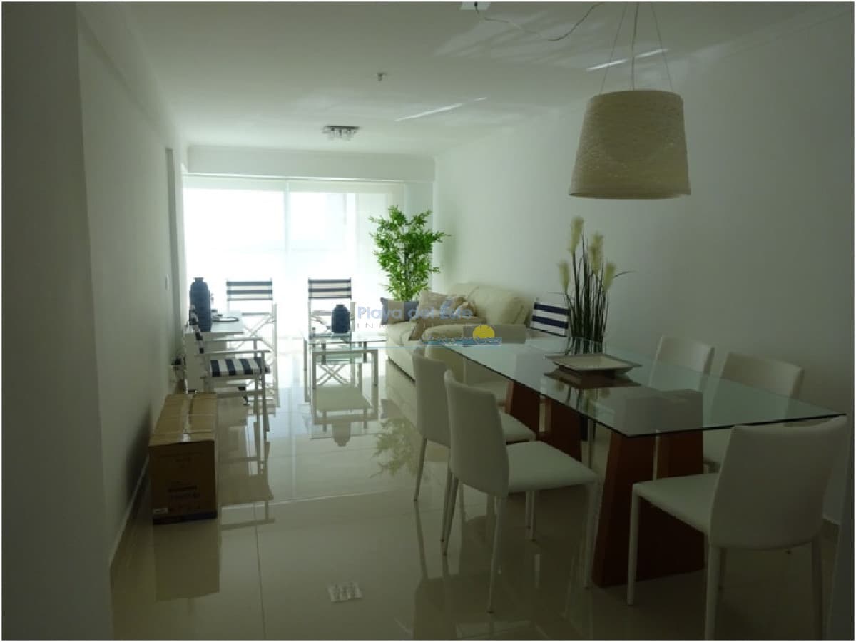 Apartamento en Venta de 2 dormitorios en Miami Boulevard , Punta del este , Playa mansa  - Inmobiliaria Playa del Este