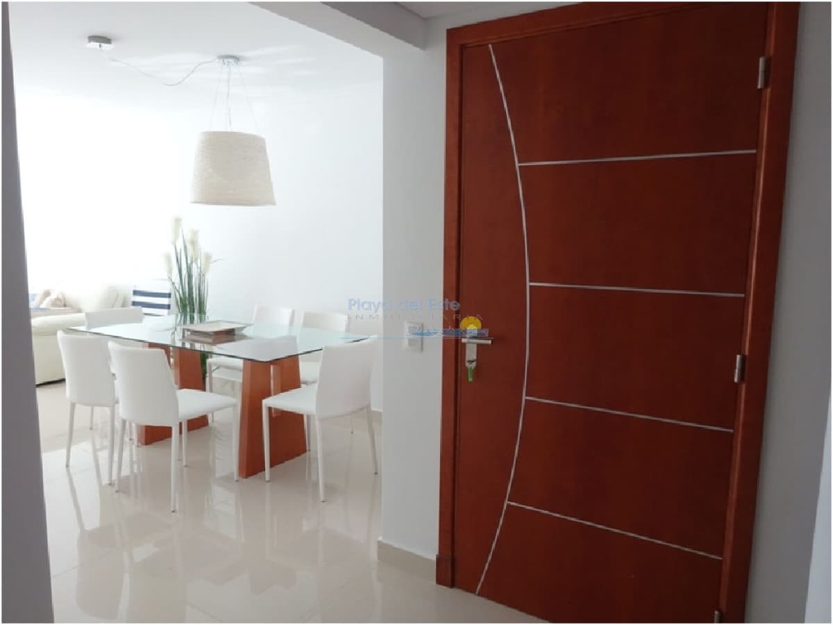 Apartamento en Venta de 2 dormitorios en Miami Boulevard , Punta del este , Playa mansa  - Inmobiliaria Playa del Este
