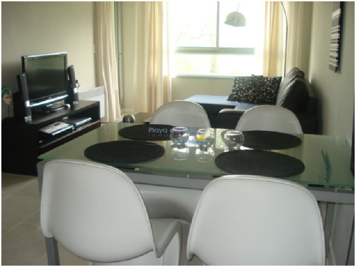 Apartamento en Roosevelt, 2 dormitorios * - Inmobiliaria Playa del Este