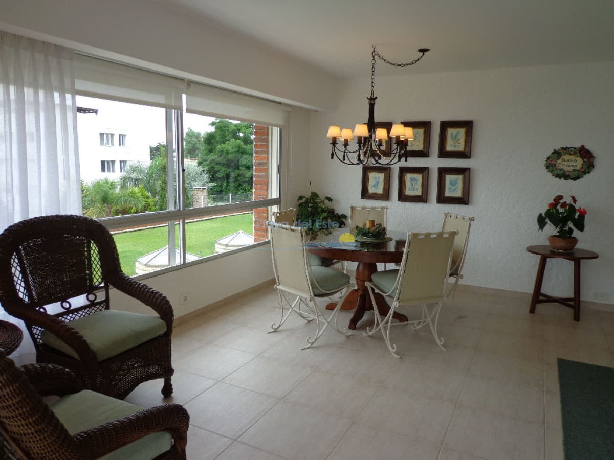 Apartamento en Peninsula, 4 dormitorios * - Inmobiliaria Playa del Este