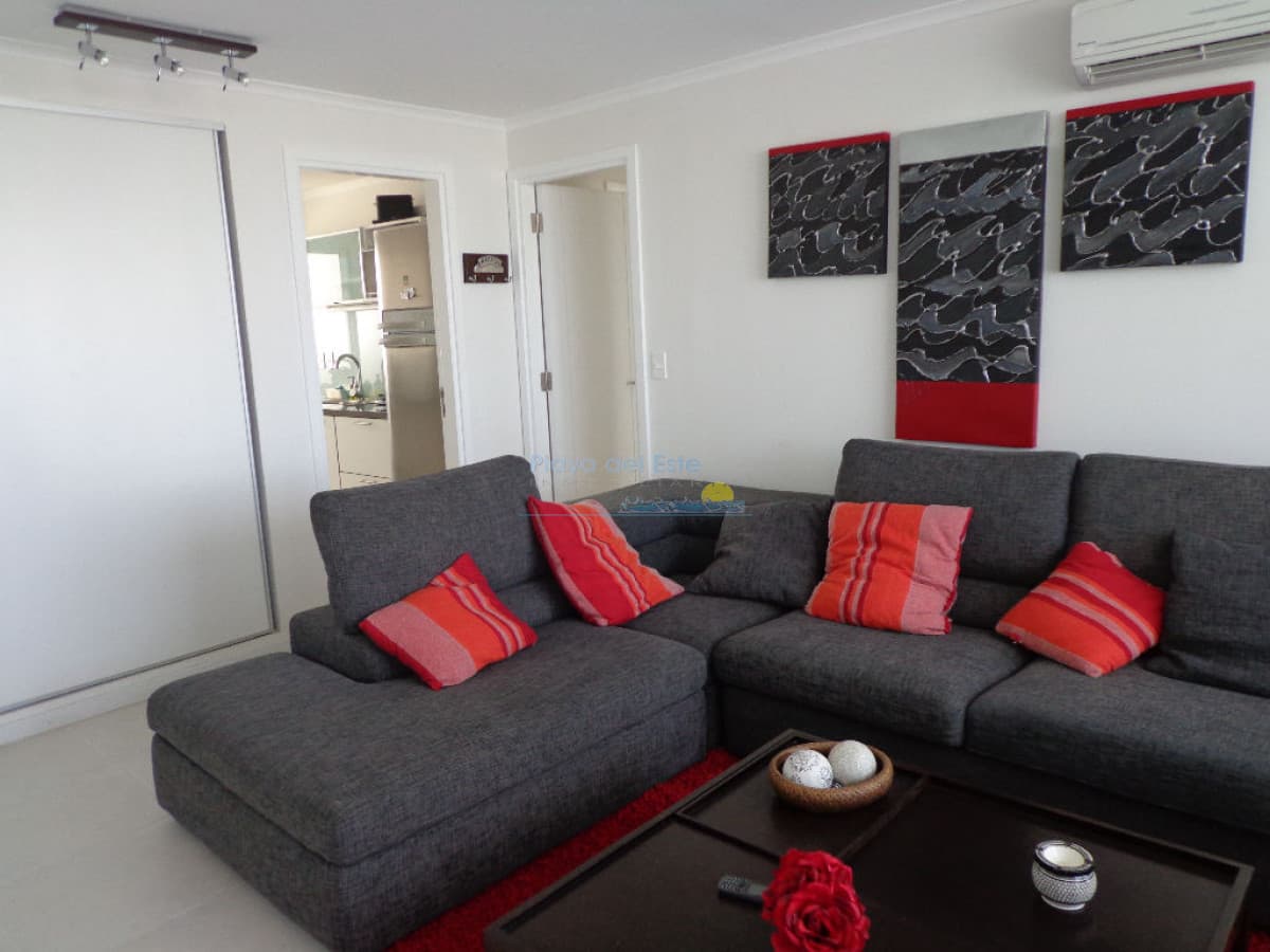 Apartamento en Alquiler de 2 Dormitorios en Torre Ocean Drive , Punta del este , Playa Brava  - Inmobiliaria Playa del Este