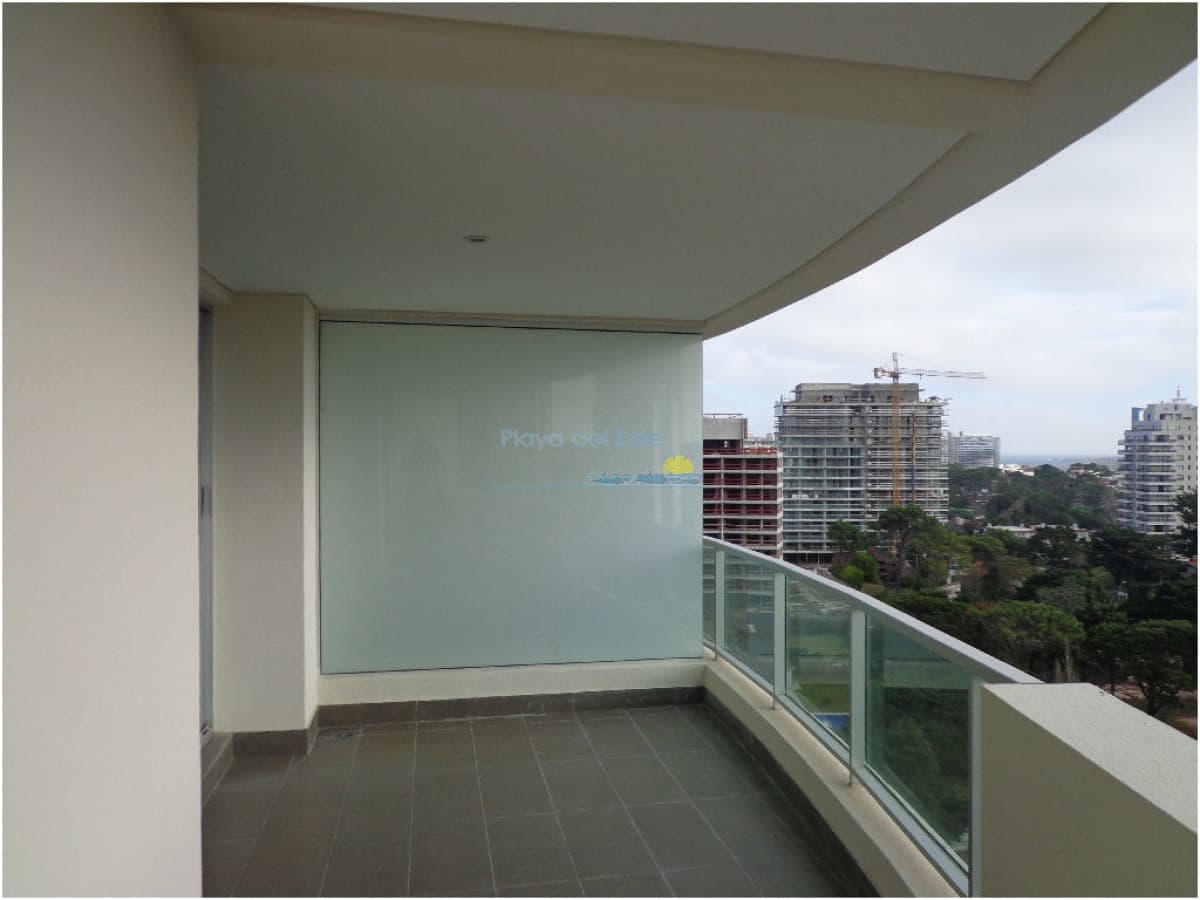 Apartamento de 2 dormitorios en venta en Wind Tower , Punta del este , playa brava  - Inmobiliaria Playa del Este