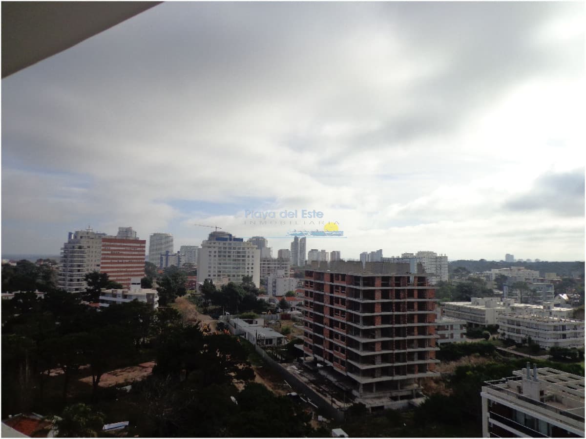 Apartamento de 2 dormitorios en venta en Wind Tower , Punta del este , playa brava  - Inmobiliaria Playa del Este