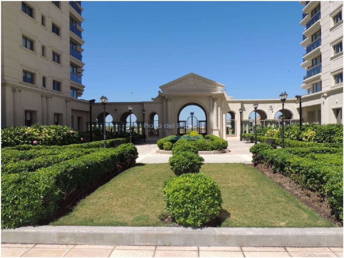 Torre Imperiale, 3 dormitorios en suite - Inmobiliaria Playa del Este