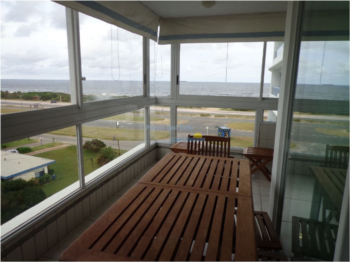 Apartamento de 3 dormitorios en Torre Nueva York en alquiler temporal , Punta del este , Playa Brava  - Inmobiliaria Playa del Este