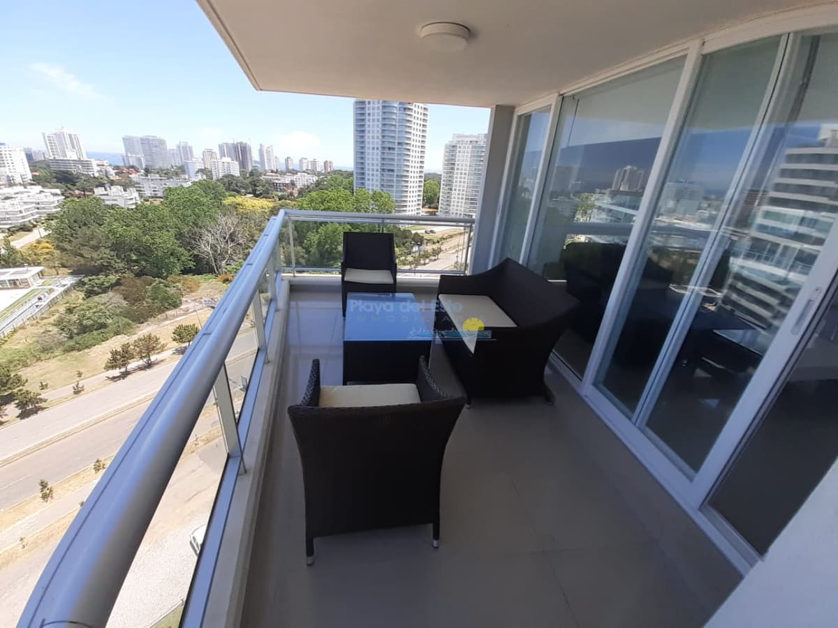 Apatamento en venta de 2 dormitorios en Torre one , Punta del este  - Inmobiliaria Playa del Este