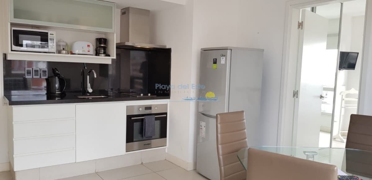 Apartamento en venta de 1 dormitorio en Torre Lux tower , Península , Punta del este  - Inmobiliaria Playa del Este