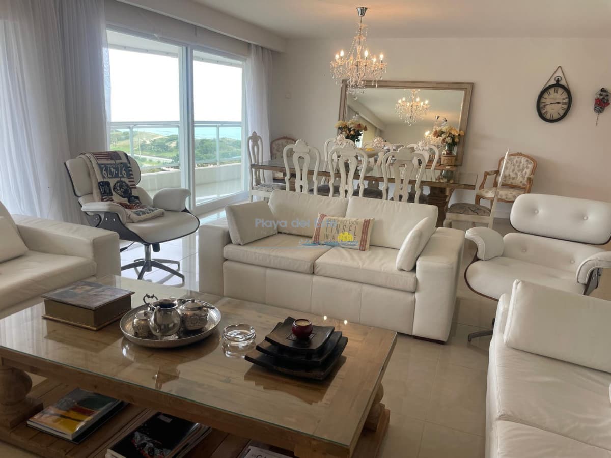 Apartamento en Venta de 3 dormitorios en Punta del este , Playa Mansa , Torre Aquarela  - Inmobiliaria Playa del Este