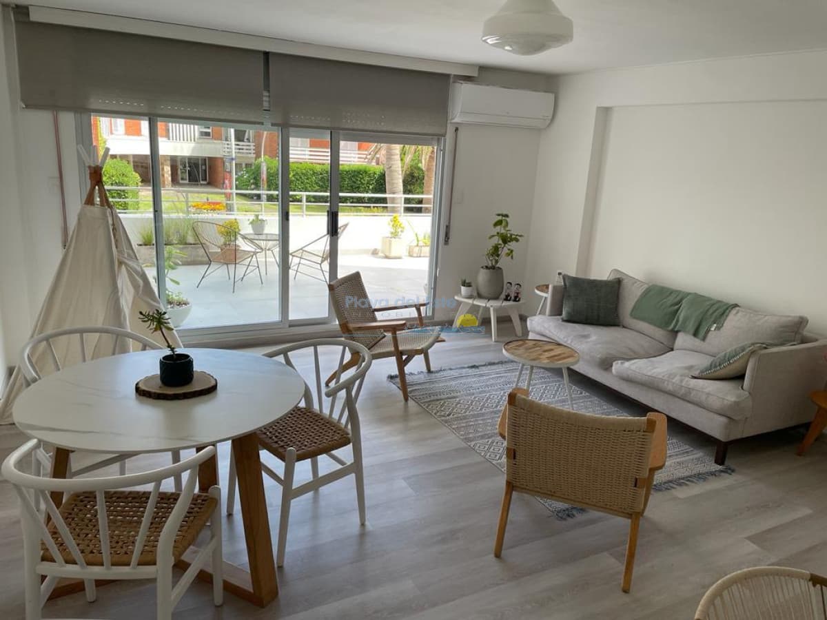 Apartamento de 1 dormitorios en Calle 20 , Punta del este , Gorlero  - Inmobiliaria Playa del Este