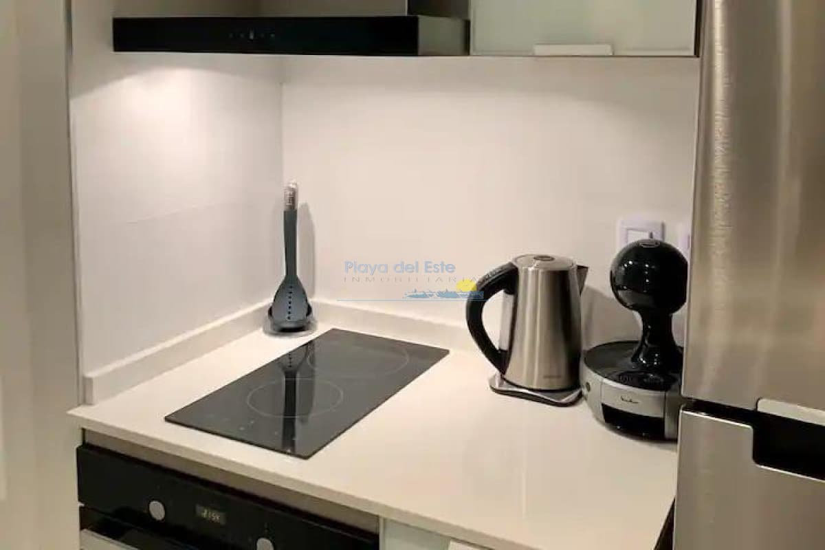 Moderno apartamento a pasos del mar - Inmobiliaria Playa del Este