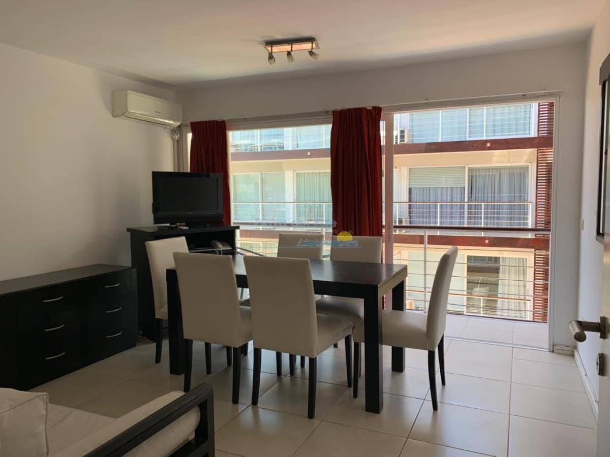 Apartamento de 1 dormitorio en alquiler temporal en Punta del este , Peninsula  - Inmobiliaria Playa del Este
