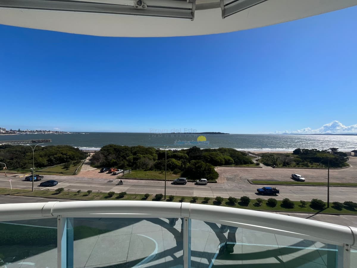 Apartamento en Venta en Torre Millenium , Punta del este , Playa mansa  - Inmobiliaria Playa del Este