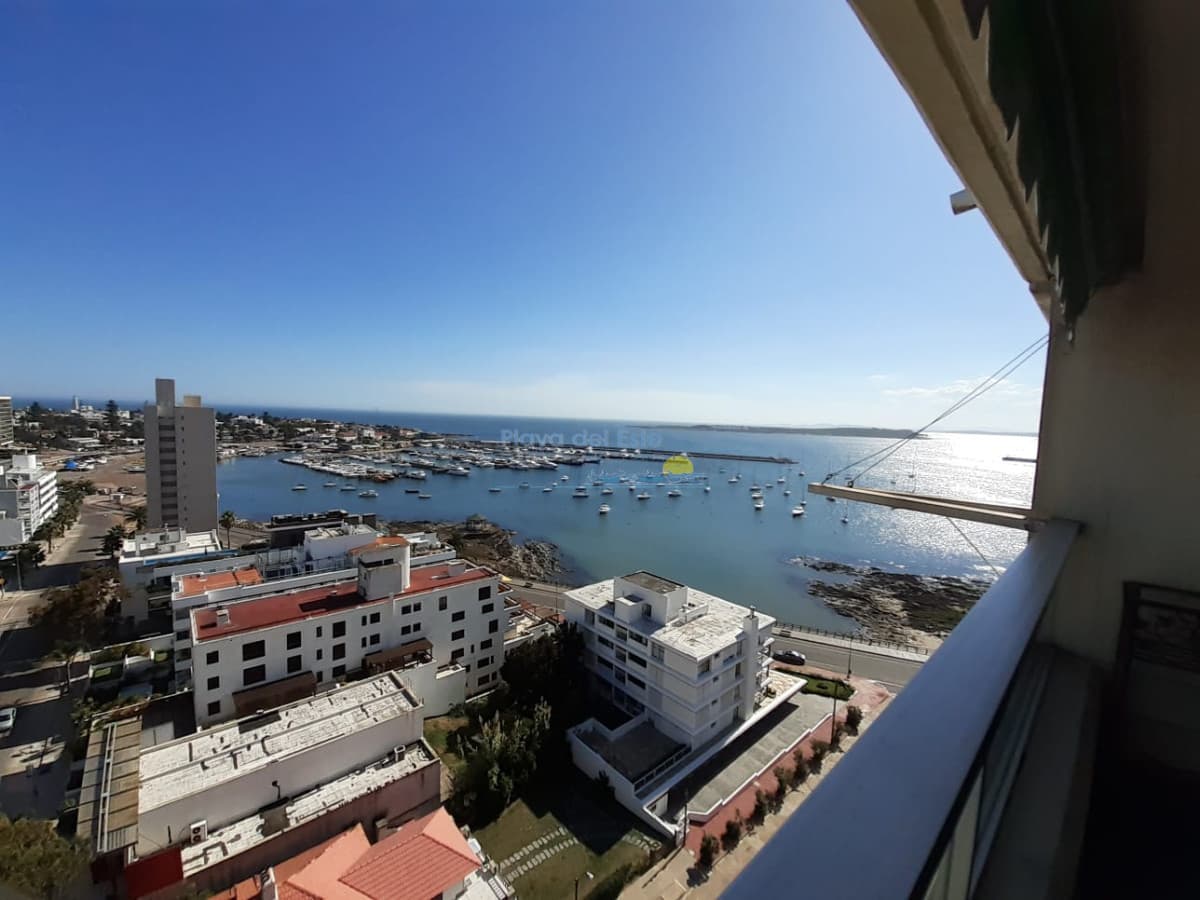 Apartamento de 3 dormitorios en Venta en Punta del este , Puerto , Peninsula - Inmobiliaria Playa del Este