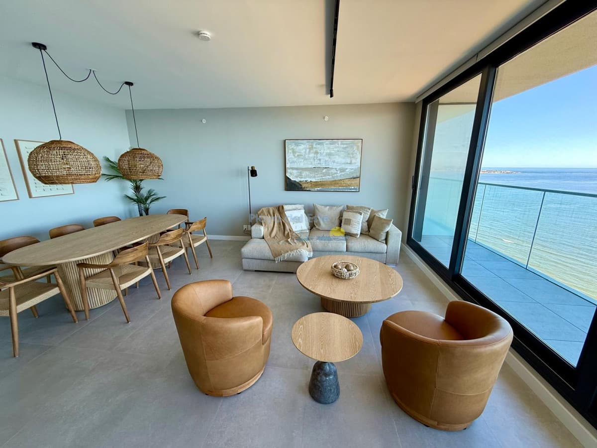 Apartamento en alquiler temporal de 3 dormitorios en Torre Venetian , Punta del este , Playa Mansa  - Inmobiliaria Playa del Este