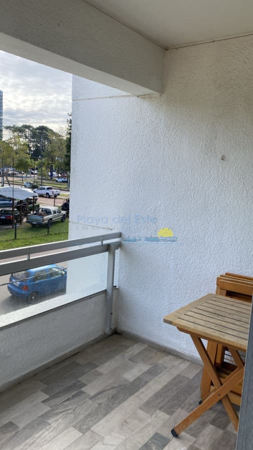 Apartamento en venta de 2 dormitorios en Punta del este  - Inmobiliaria Playa del Este