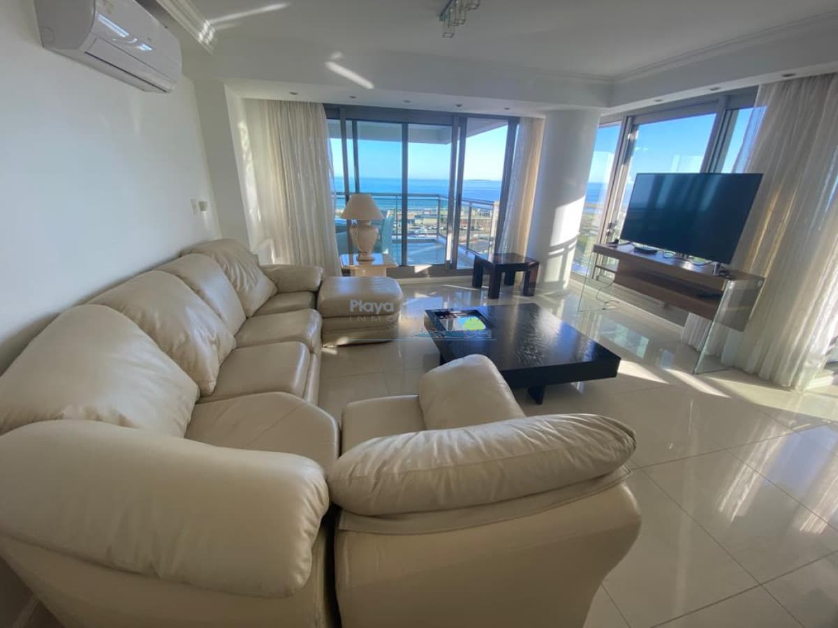 Apartamento en Venta de 3 dormitorios en Torre Imperiale , Punta del este , Playa Brava  - Inmobiliaria Playa del Este