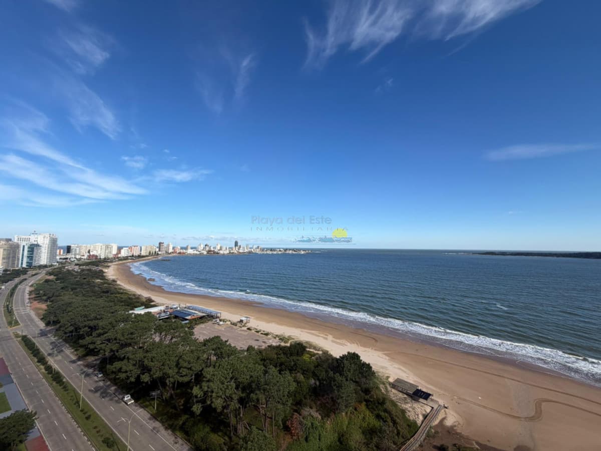 Apartamento en Venta de 3 dormitorios en Paramount , Punta del este  - Inmobiliaria Playa del Este