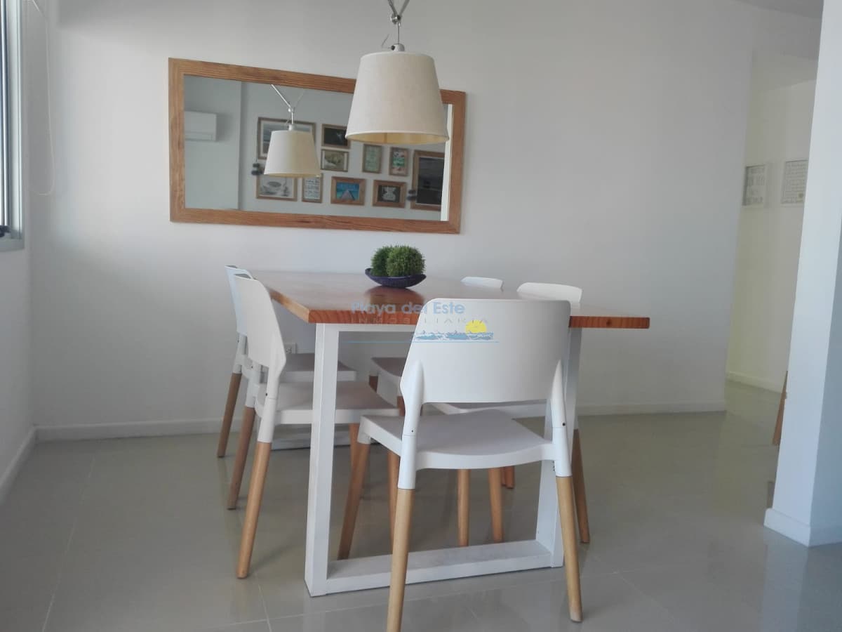Apartamento de 2 dormitorio en alquiler temporal en Punta del este , Playa brava  - Inmobiliaria Playa del Este