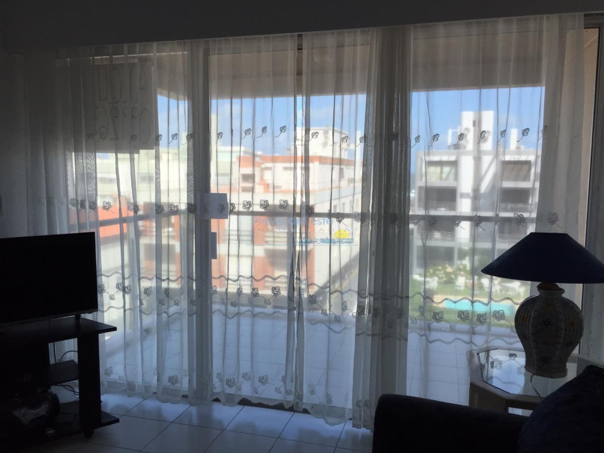 Apartamento en venta de 2 dormitorios en Punta del este , Península  - Inmobiliaria Playa del Este