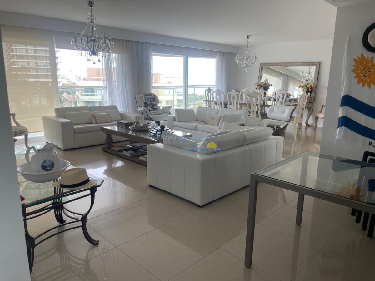 Apartamento en Venta de 3 dormitorios en Punta del este , Playa Mansa , Torre Aquarela  - Inmobiliaria Playa del Este