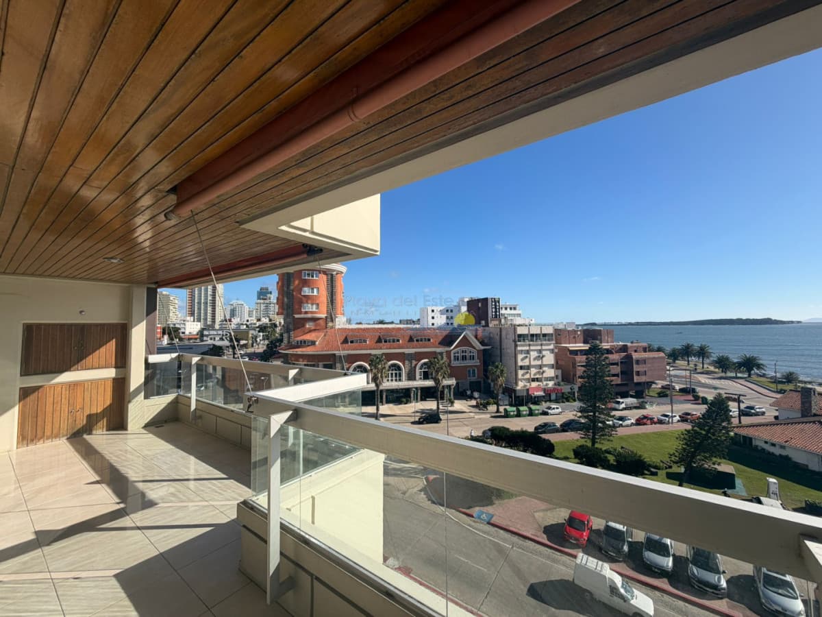 Apartamento de 4 dormitorio en alquiler anual  e invernal , Punta del este , Playa Mansa  - Inmobiliaria Playa del Este