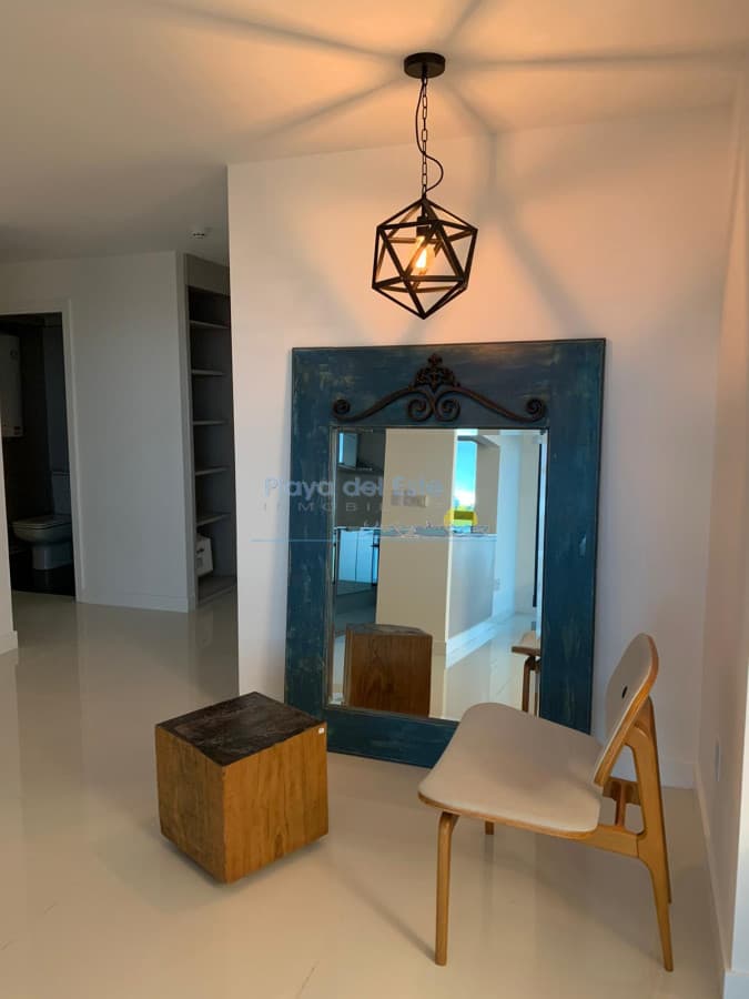 Apartamento de 3 dormitorios en edificio Art Tower , Punta del este  - Inmobiliaria Playa del Este
